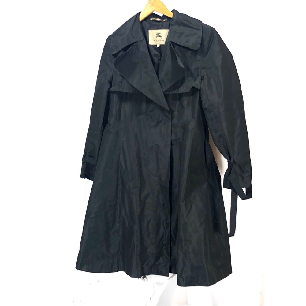 Classic Black Women's Trench Coat - Burberry